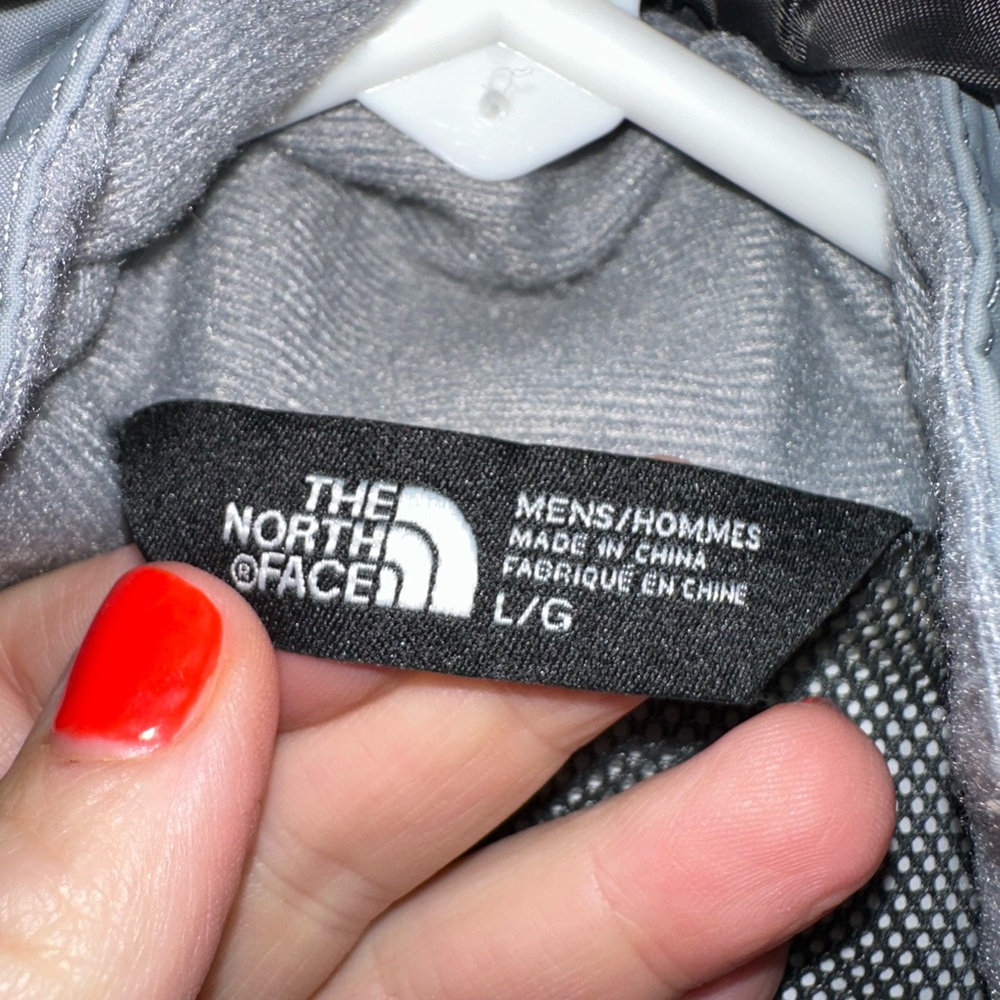 The North Face Men's Gray Jacket - Picture 3 of 3